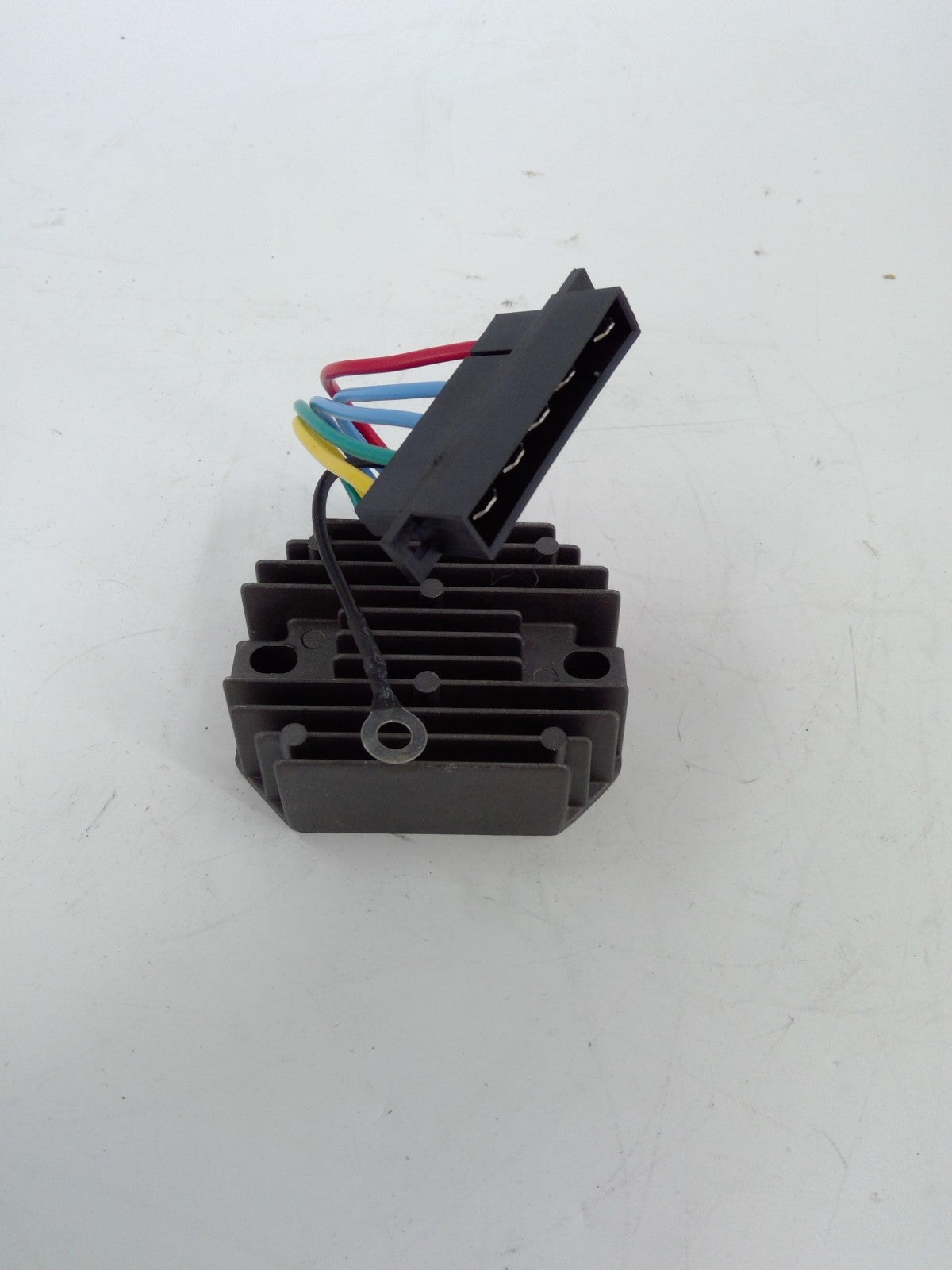 Regulator Voltage Fits John Deere AM101406 MIA881279 Fits 322 330 332 3375 375