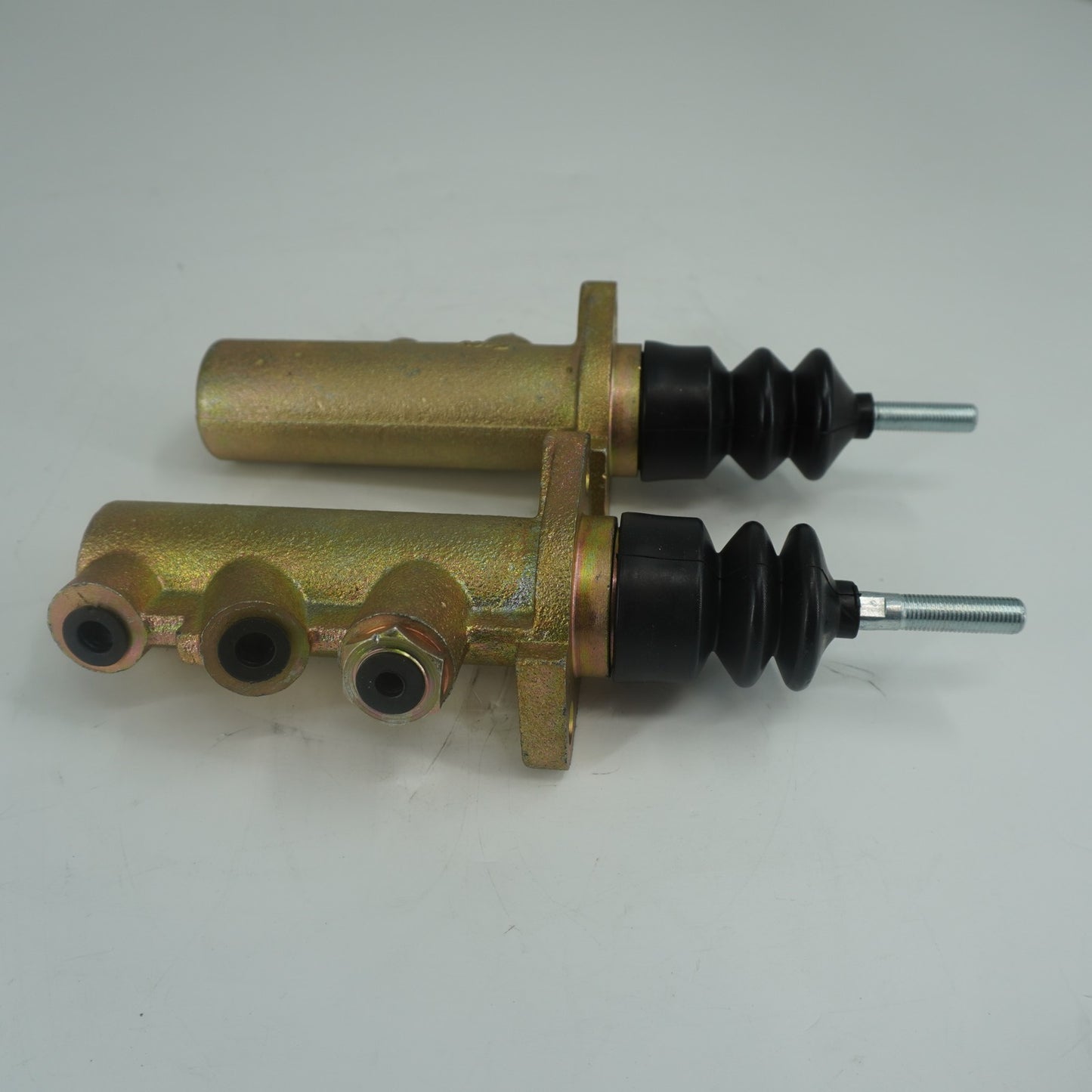 2 PC Brake Master Cylinder 3614780M91 for Massey Ferguson Tractor 342 352 362