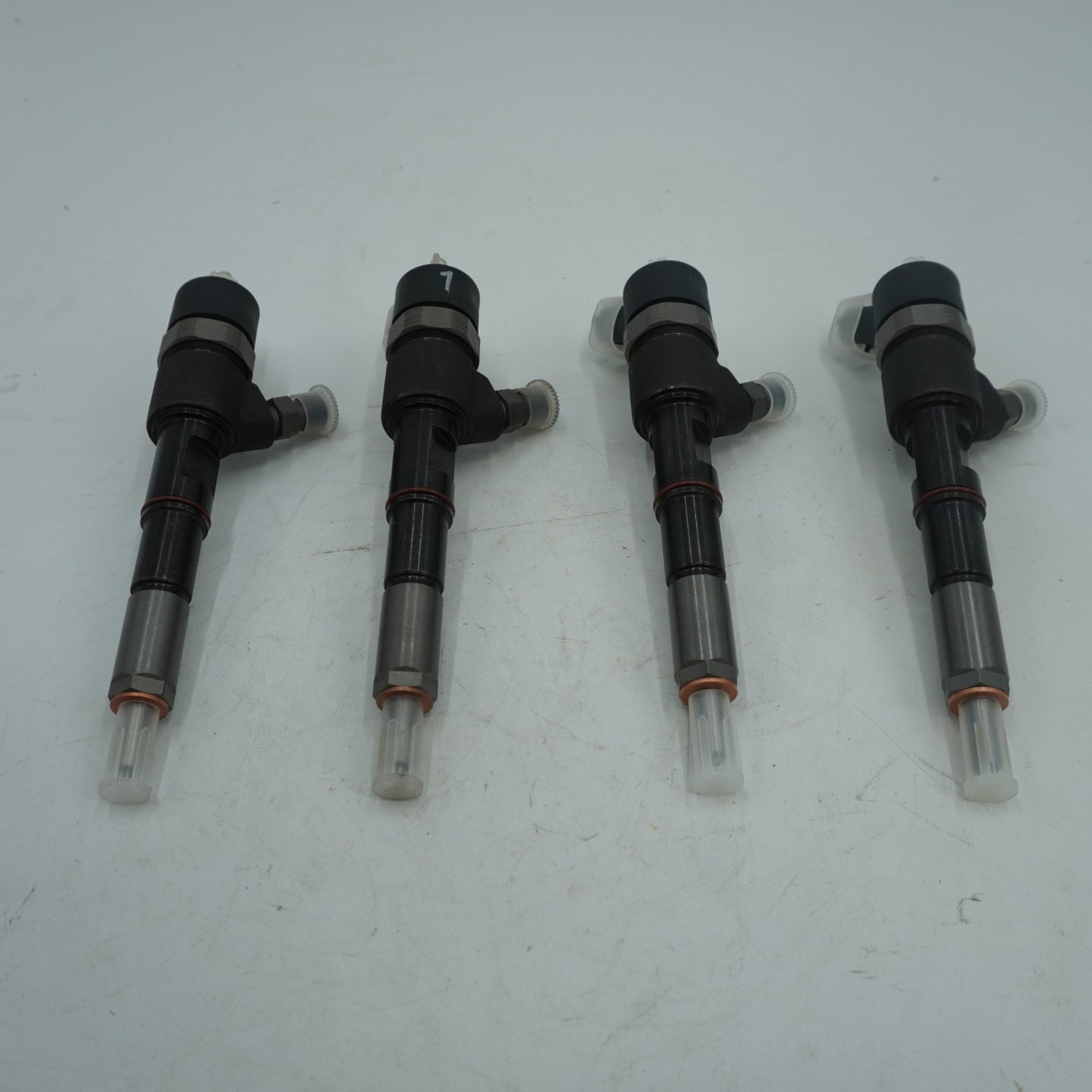 Fuel Injector 70400222 for Deutz Engine TD2.9 TCD2.9 L4 2.9 for JLG Lift