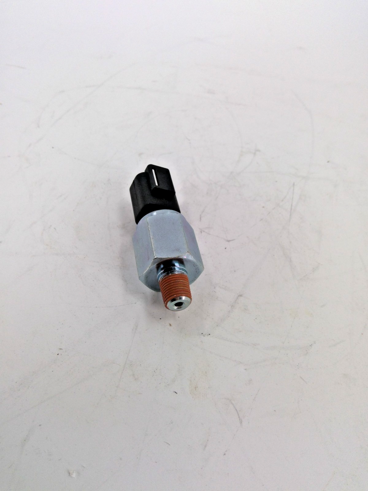 Oil Pressure Switch 185246190 For Perkins Engine 404D-22 404C-22 403D-11 403C-15