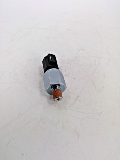 Oil Pressure Switch 185246190 For Perkins Engine 404D-22 404C-22 403D-11 403C-15