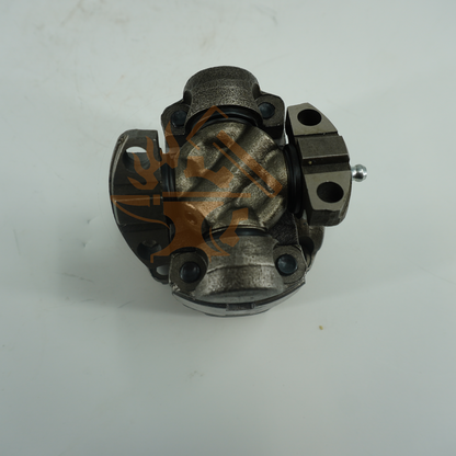 Spider U-Joint Assembly 6598347 7359851 for Bobcat 542 543 553 620 632 643 700
