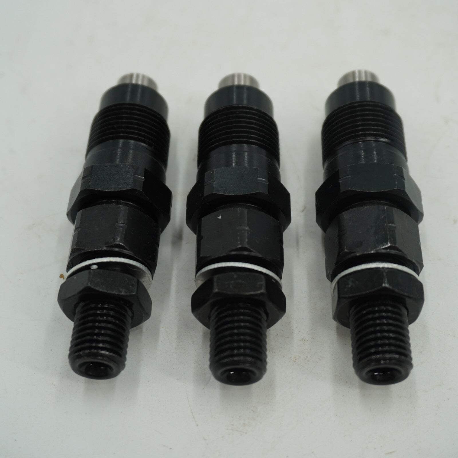 3pcs Fuel Injector 6672405 for Bobcat Excavator 425 428 E25 Kubota V1505 V1305