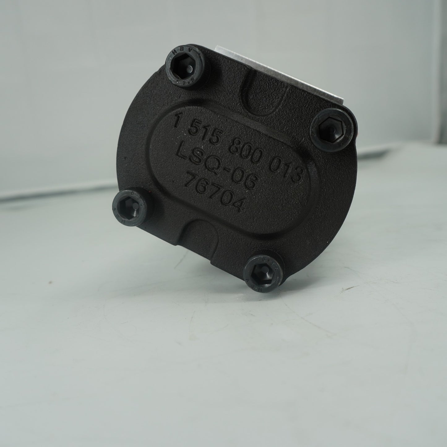 Hydraulic Pump 6668698 6668699 for Bobcat Excavator 325 328 331 334