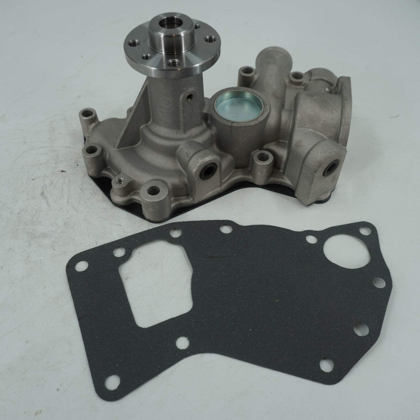 Water Pump 8981262311 8981262312 for Isuzu Engines 3LD1 3LD2 4LB1 4LC1 4LE1 4LE2