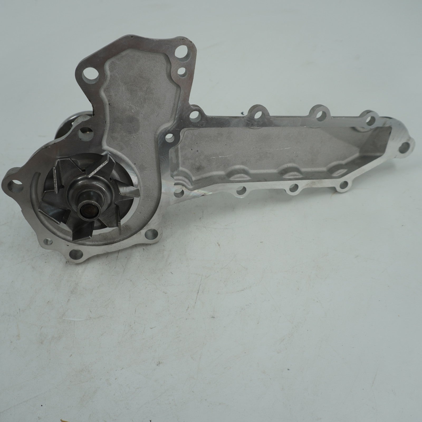 Engine Water Pump 15521-73030 For Kubota V1902 V2203 Tractor Part