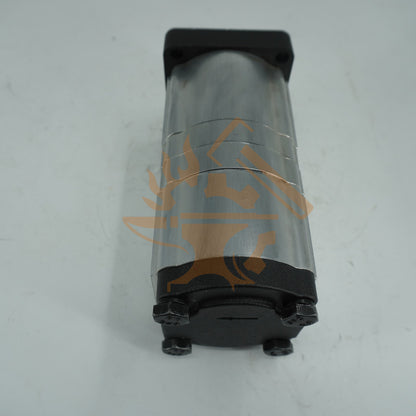 Tandem Hydraulic Pump 35592-82200 35592-82201 35592-82202 for Kubota M7030DT