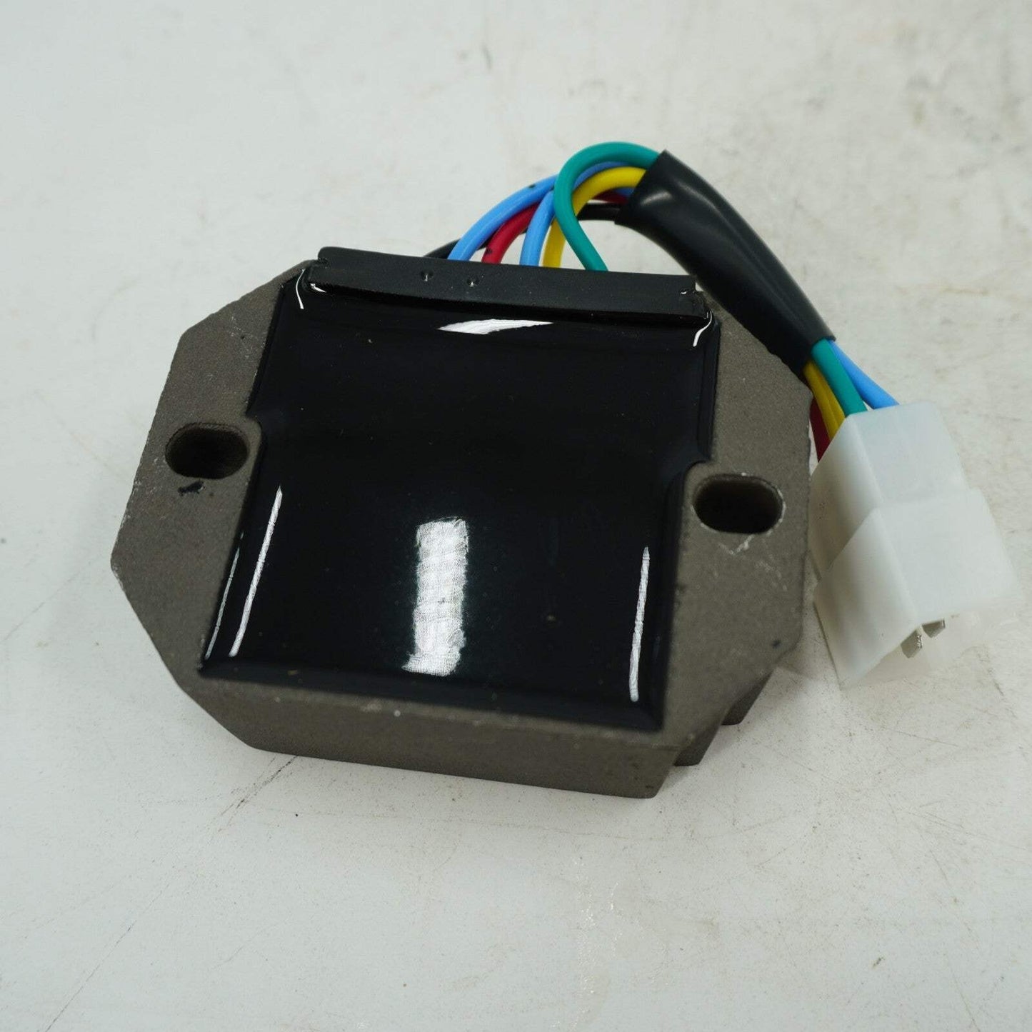 12V Voltage Regulator M807915 MIA881277 for John Deere 650 750 2210 2305 2320