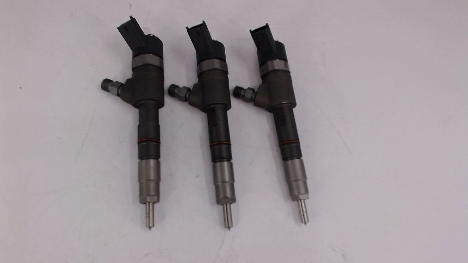 Fuel Injector MIU802181 for Yanmar 3TNV84T 3TNV88C John Deere 2038R 3038E 3039