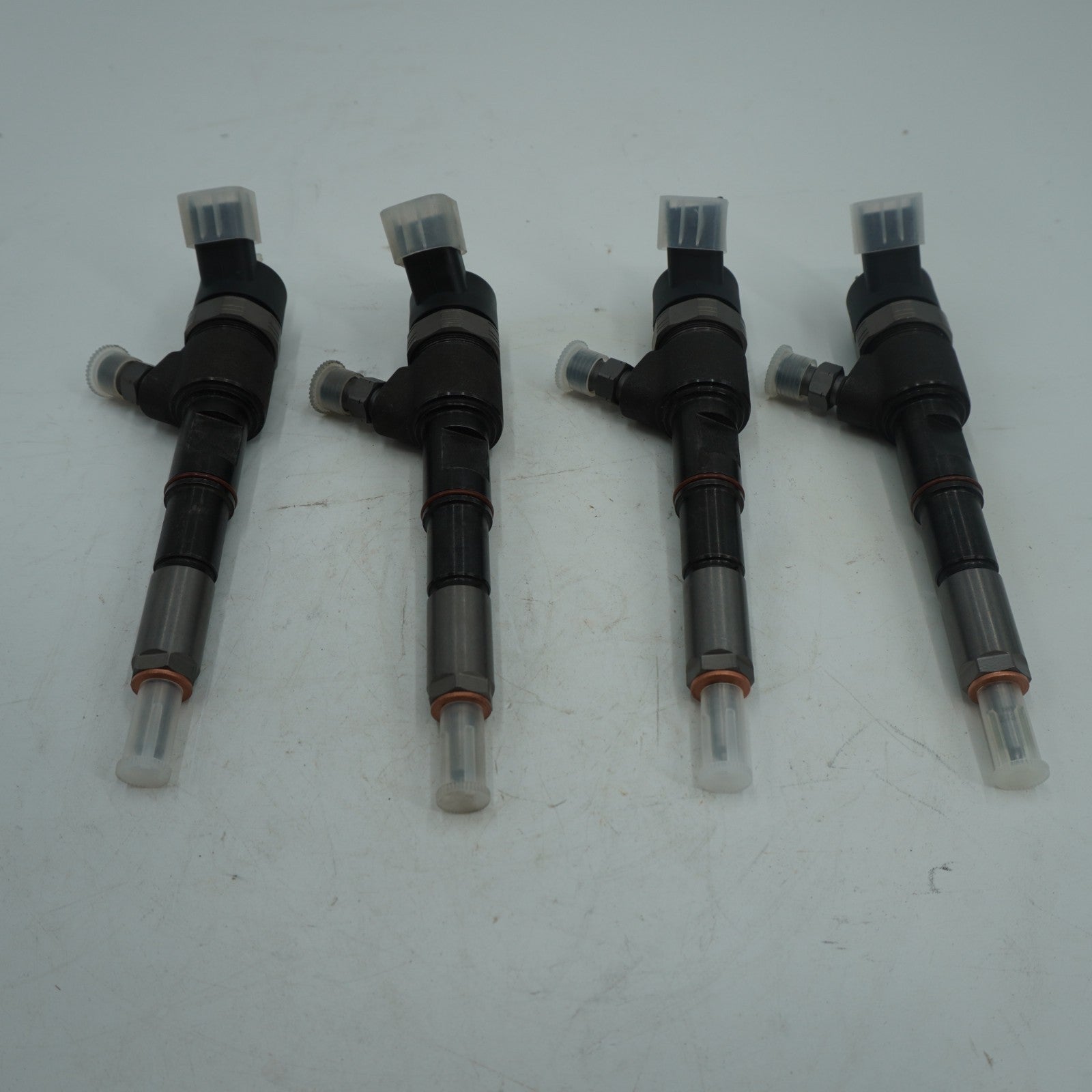 Fuel Injector 70400222 for Deutz Engine TD2.9 TCD2.9 L4 2.9 for JLG Lift