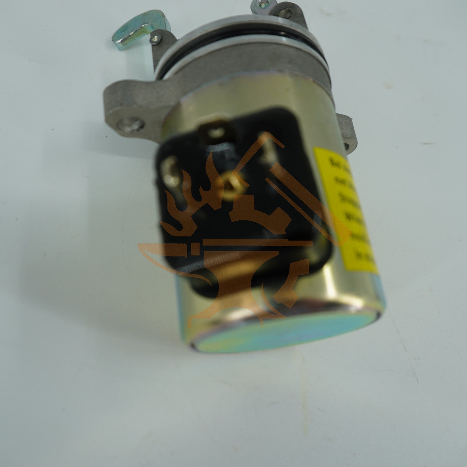 12V Fuel Shutoff Solenoid Valve 04170534R for Deutz F2L1011 F3L1011 CASE 360