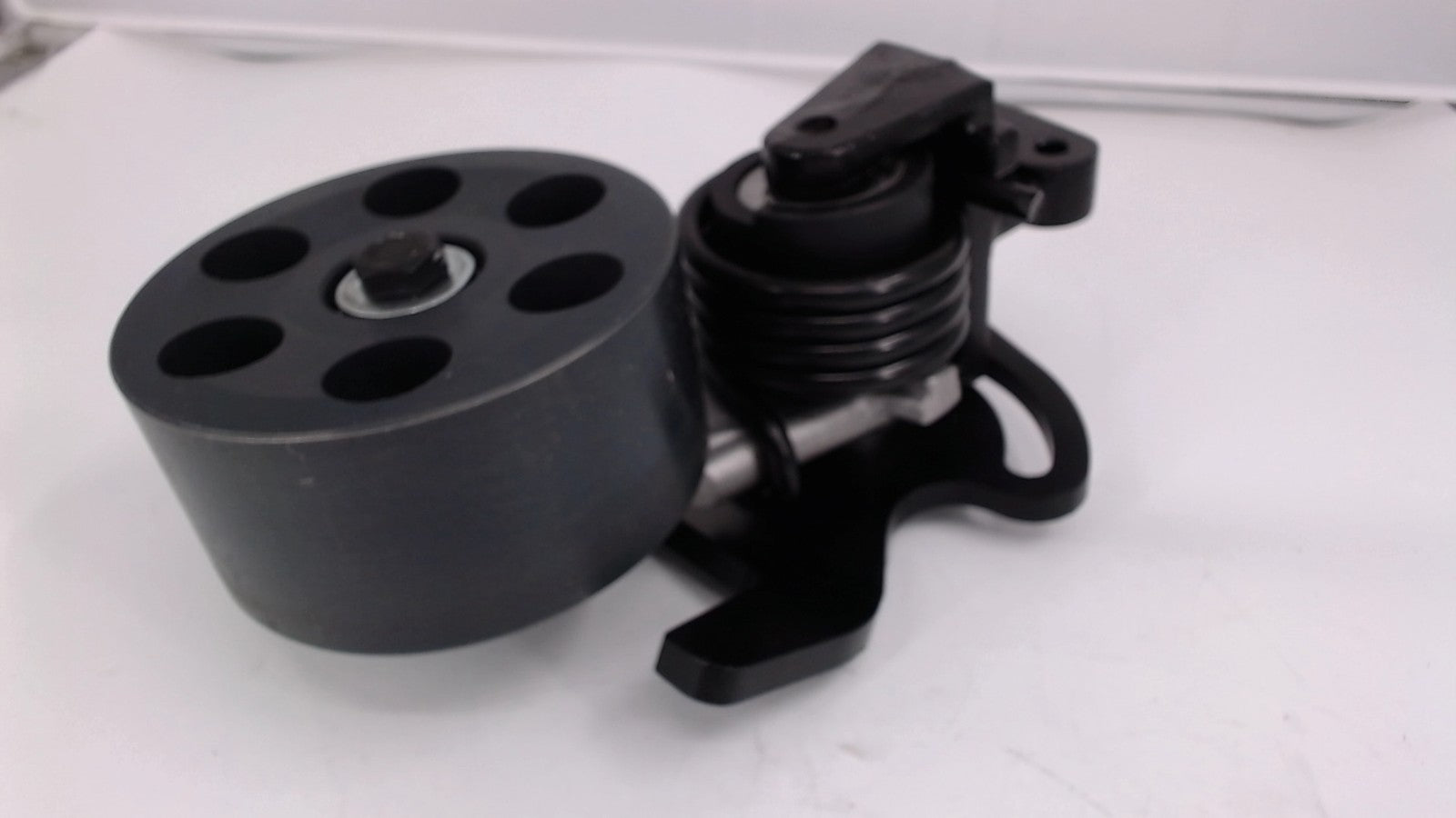 Belt Tensioner Pulley 7269057 for Bobcat Loader