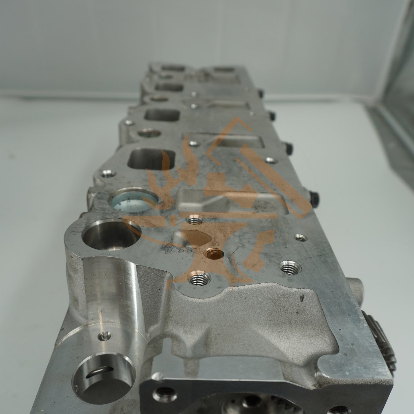 ENGINE CYLINDER HEAD