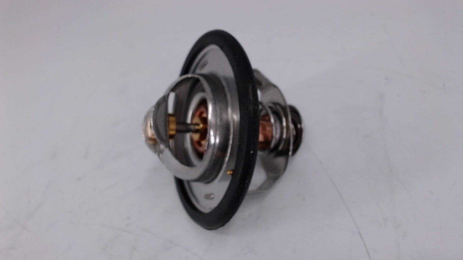 Thermostat 8973617700 8942149620 8970898910 for Isuzu Engine John Deere