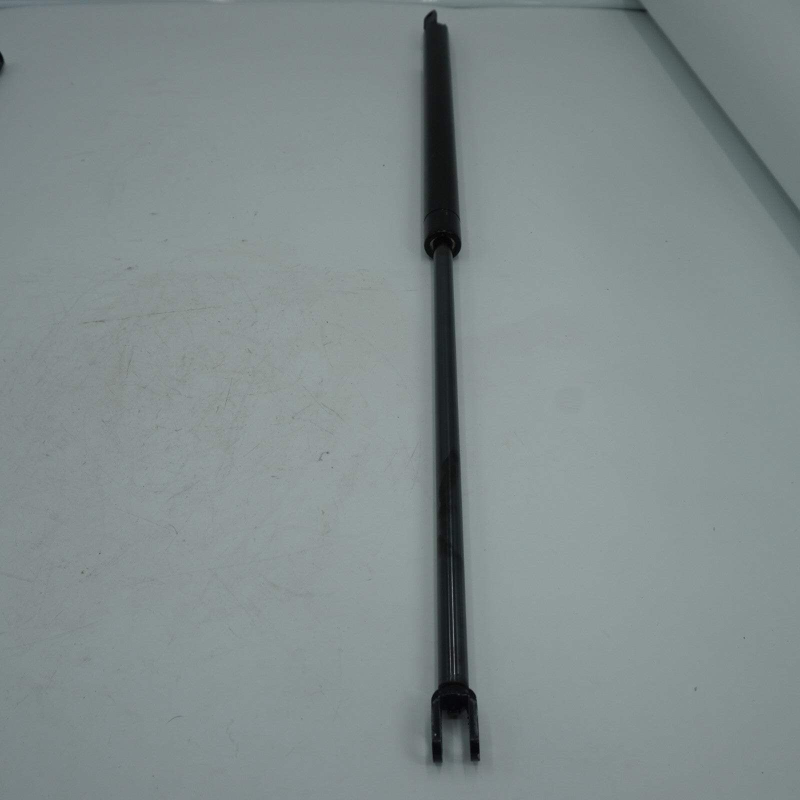 Gas Strut Spring Cylinder 1653900060 for Takeuchi TL10 TL12 TL140 TL150 TL130