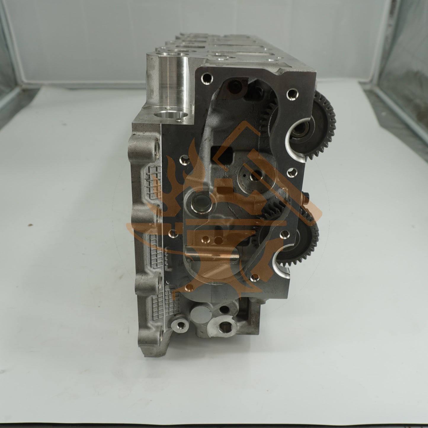 ENGINE CYLINDER HEAD