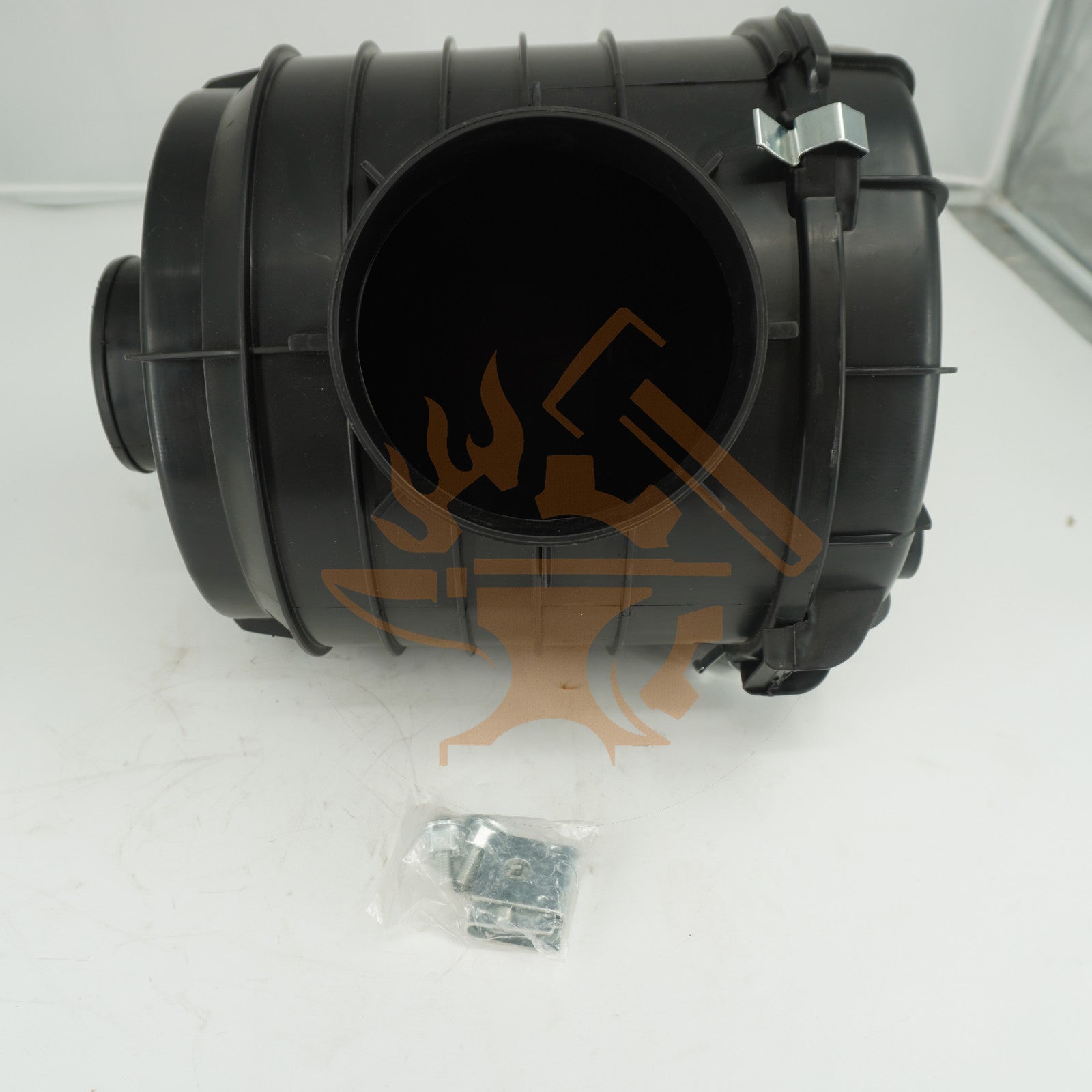 Air Cleaner Assembly 8980504152 for Isuzu 4JJ1T Truck NPR75 NQR75 NLR85 700P
