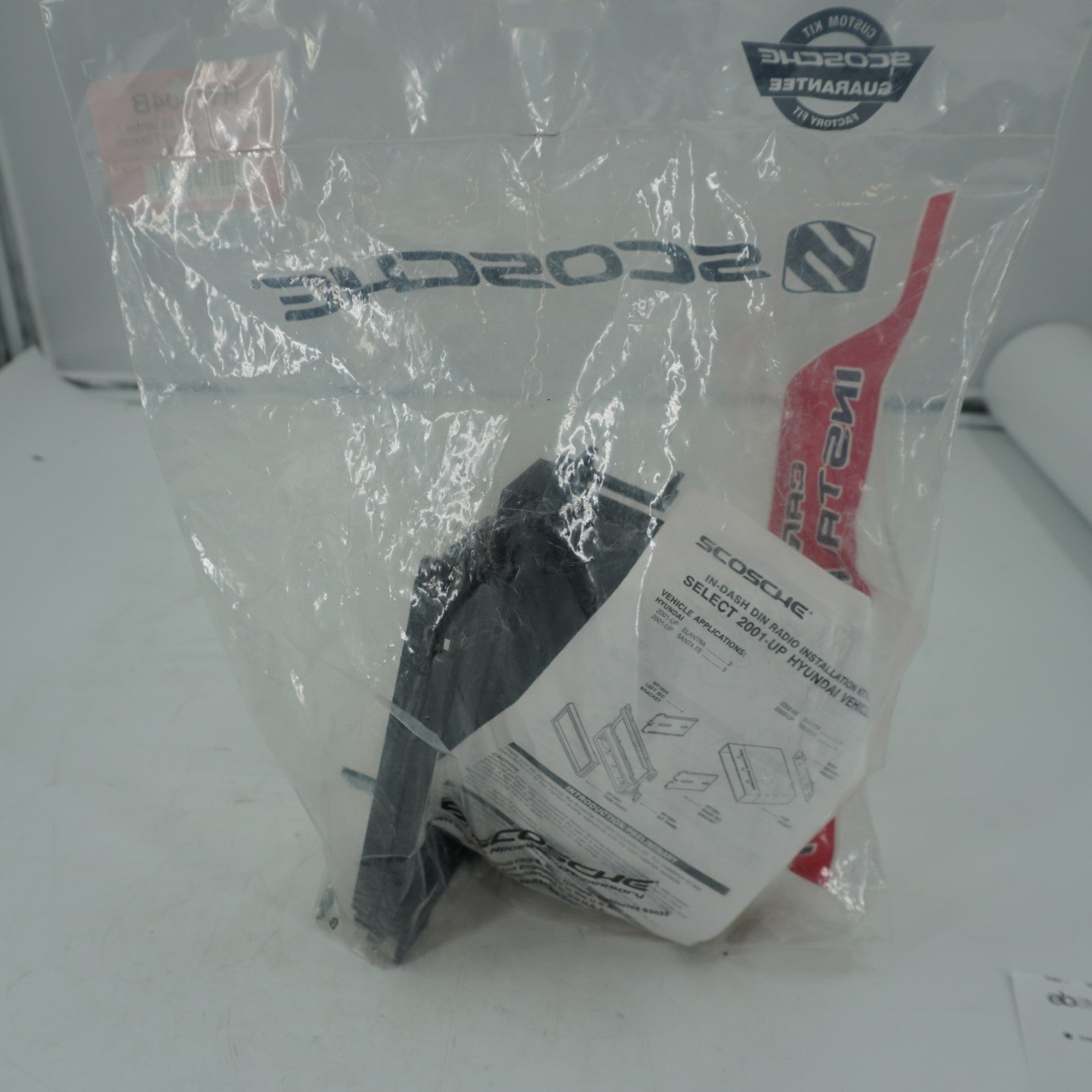 Scosche HY1604B Radio Installation Kit