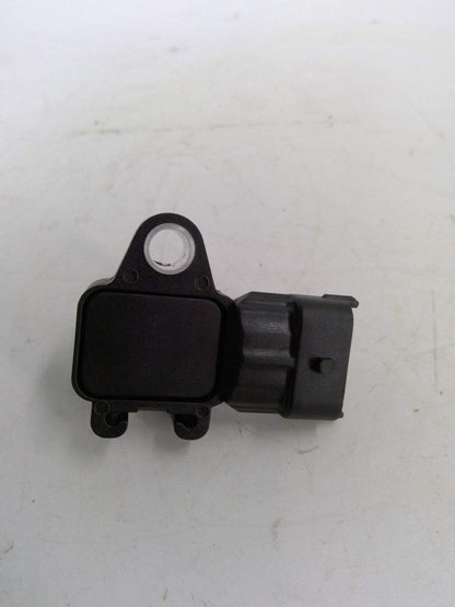 Intake Pressure Sensor 7030441 for Bobcat T650 T870 T590 T450 S740 S510 S595 E45