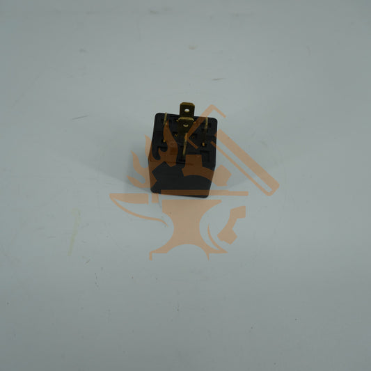 12V 30A Relay 82856475 86529089 for CASE IH LBX322S LBX432R LBX432S RB454 RB464