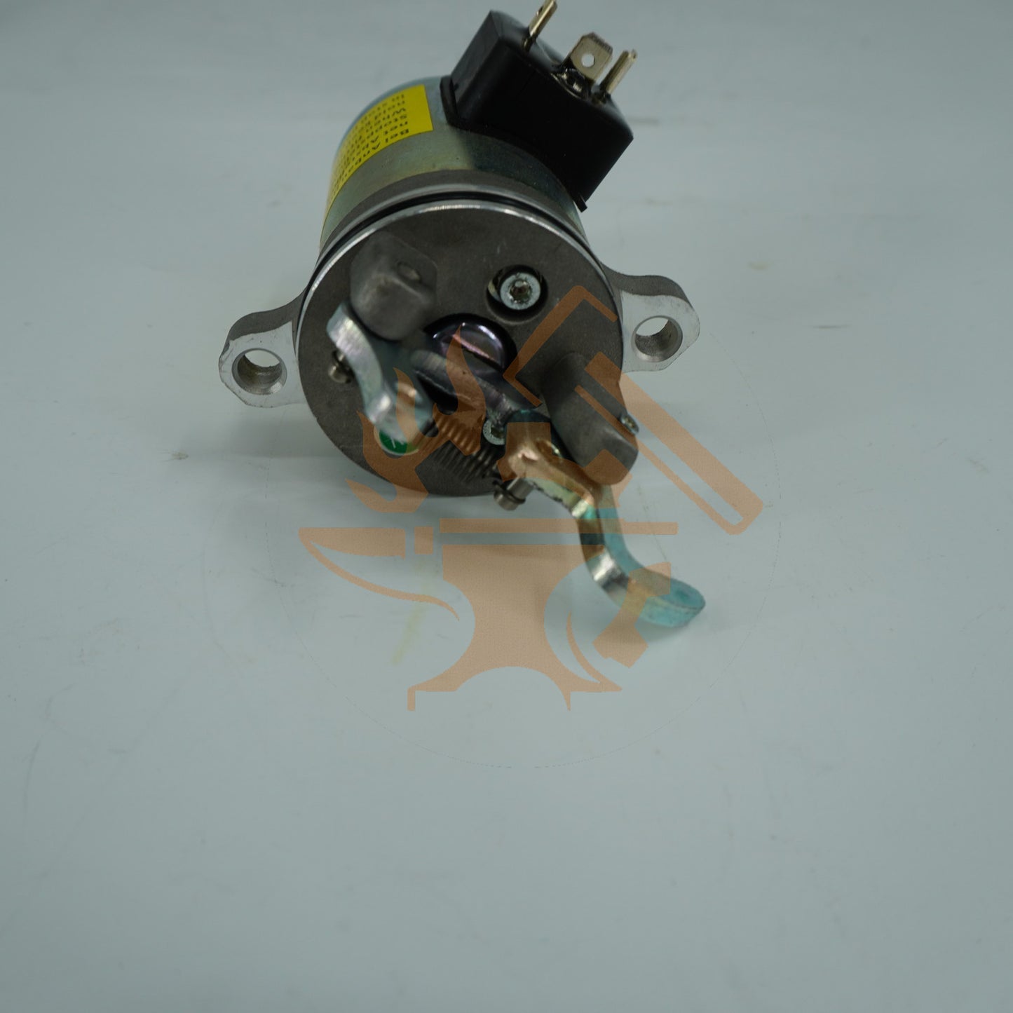 12V Fuel Shutoff Solenoid Valve 04170534R for Deutz F2L1011 F3L1011 CASE 360