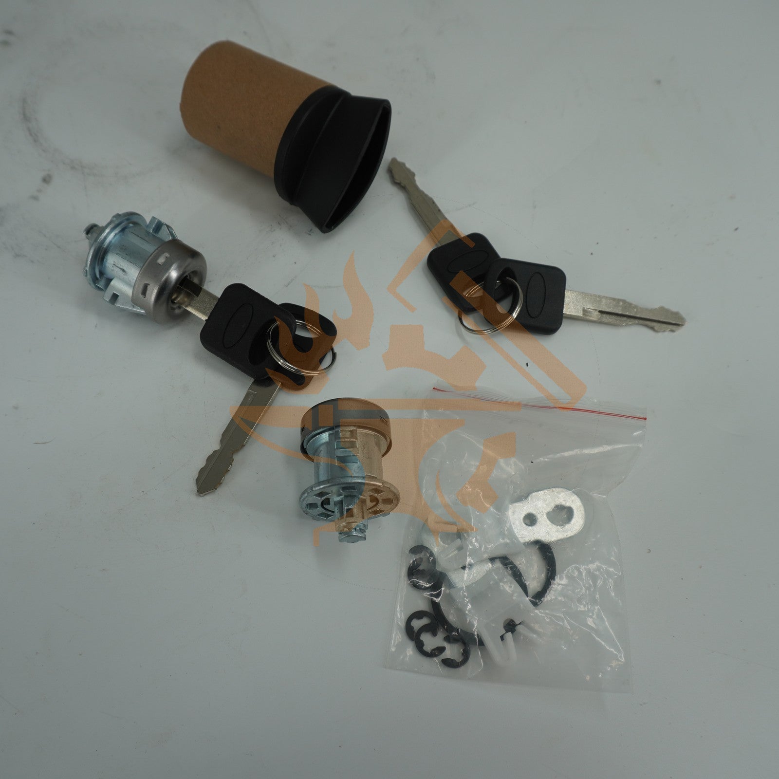 IGNITION & DOOR LOCK CYLINDER W/4 KEYS