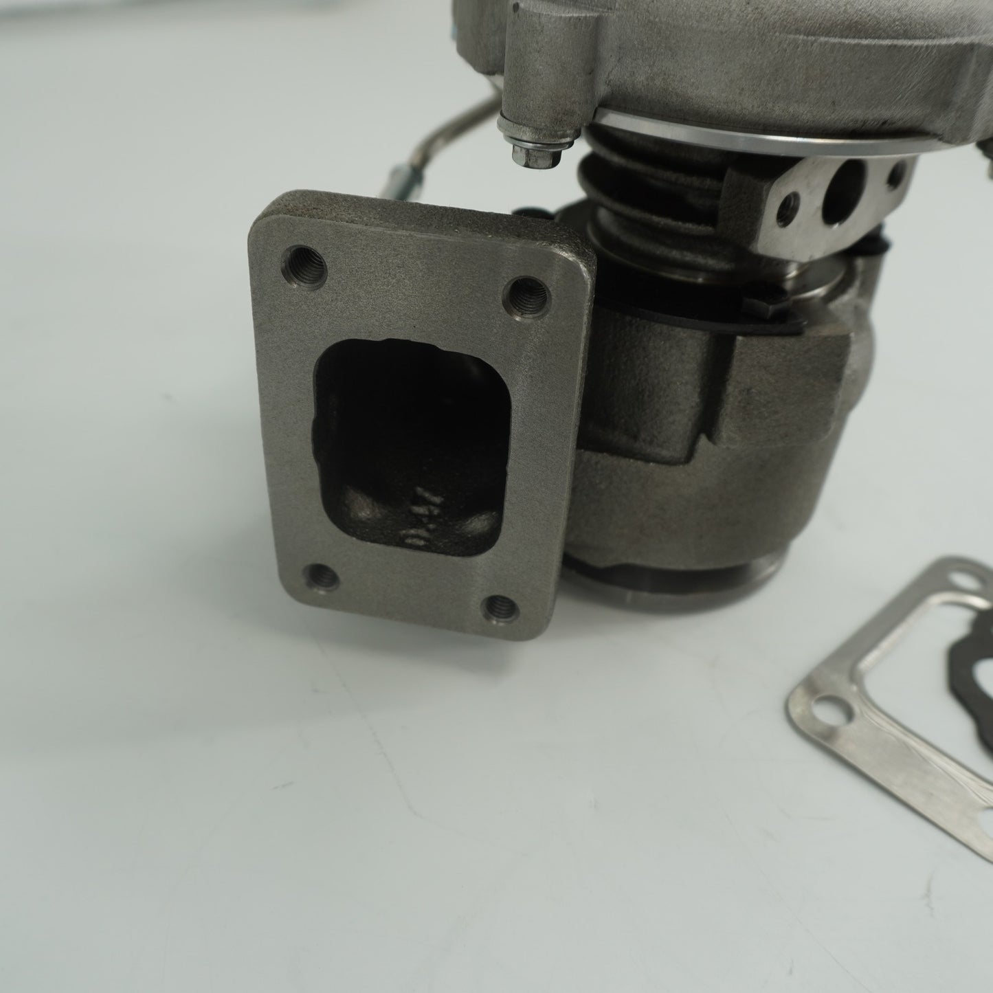 Turbo GT1749S Turbocharger RE539899 821383-5001 for John Deere 3029 5042D 5045E