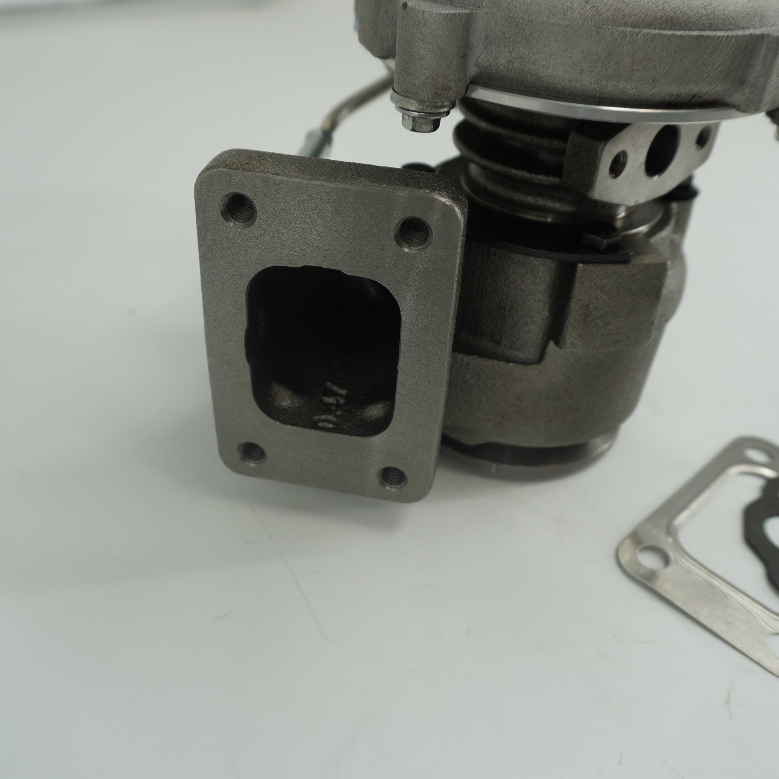 Turbo GT1749S Turbocharger RE539899 821383-5001 for John Deere 3029 5042D 5045E