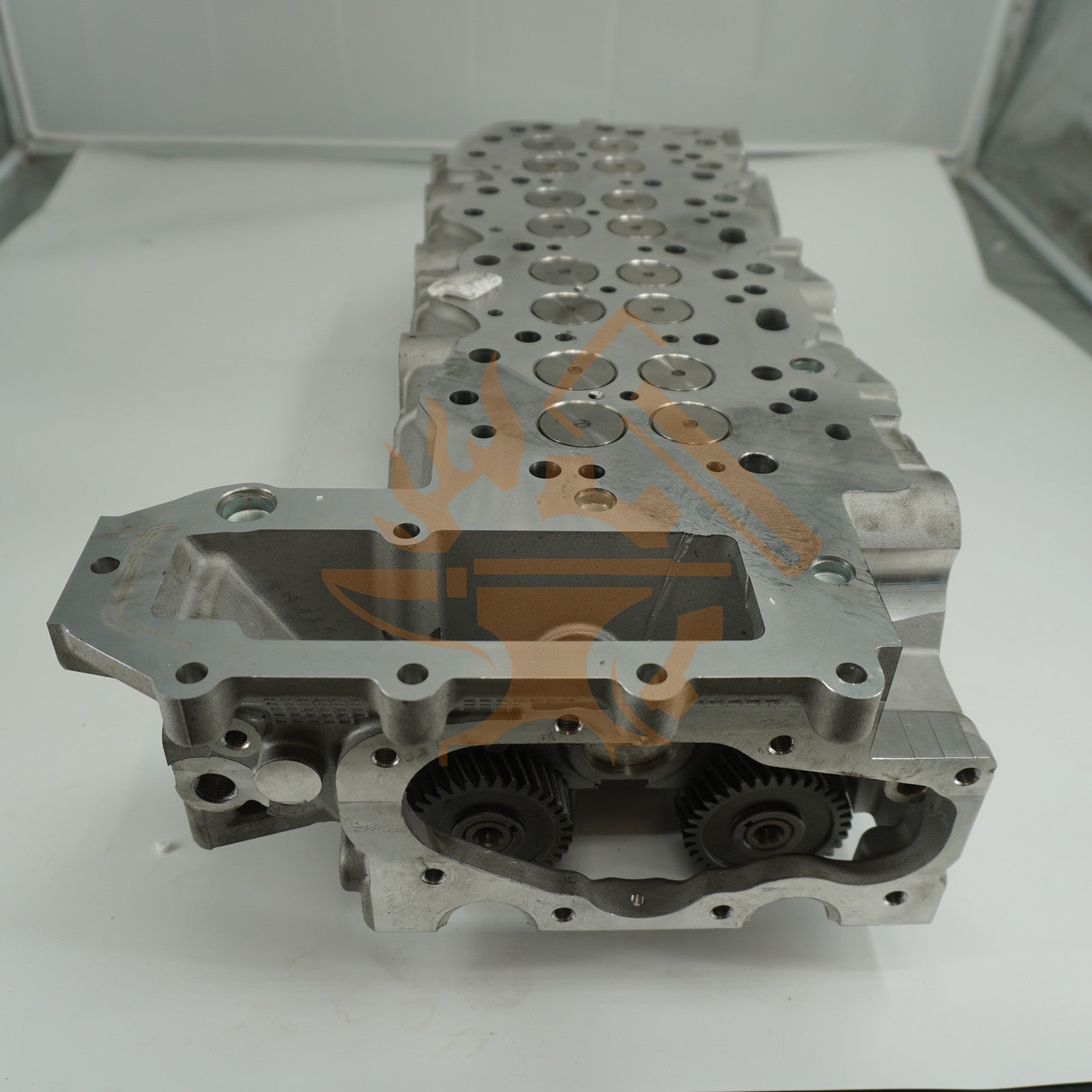 ENGINE CYLINDER HEAD