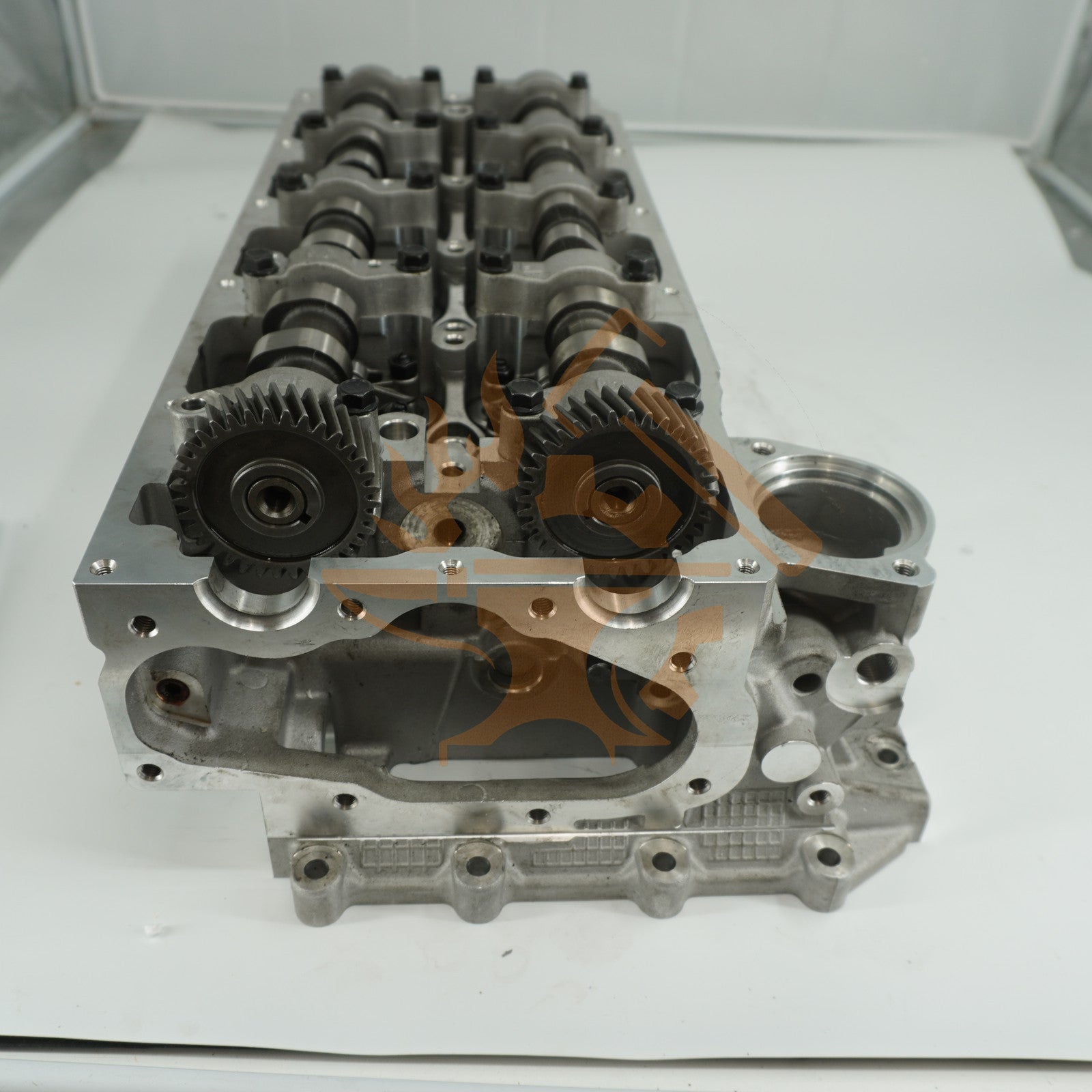 ENGINE CYLINDER HEAD