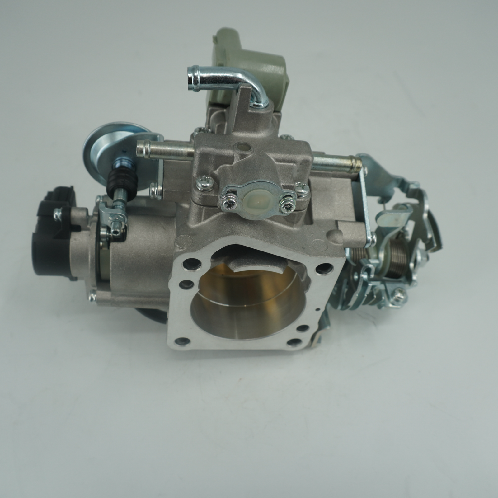 Throttle Body 22210-62220 for 1995-2004 Toyota 4Runner T100 Tacoma 3.4L
