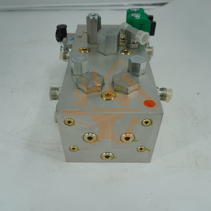 MANIFOLD 4WD TRACT W/FITTINGS GENIE OEM ORG 54699GT