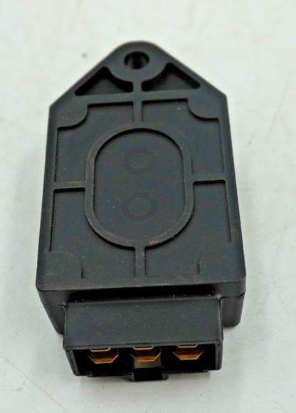 12V Glow Plug Timer Relay 8970405010 For Isuzu Hitachi 3LD1 4JB1 EX35U EX50U