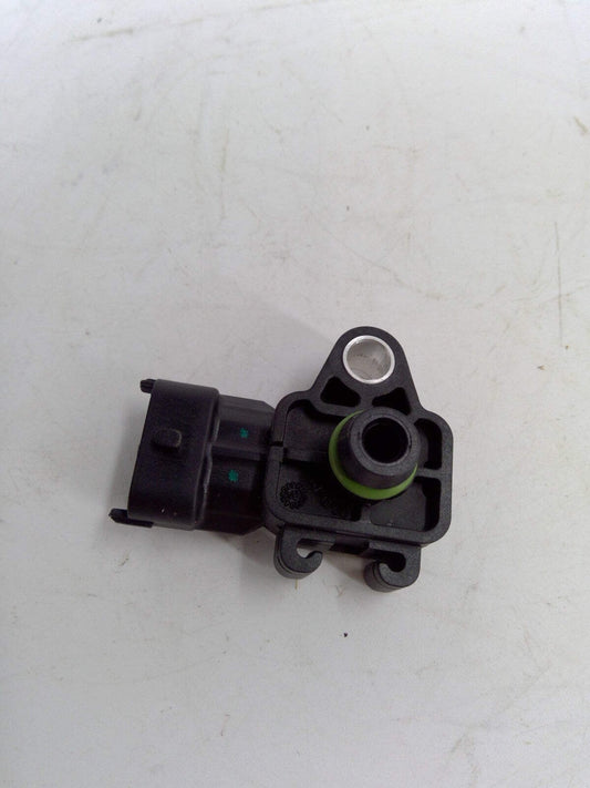 Intake Pressure Sensor 7030441 for Bobcat T650 T870 T590 T450 S740 S510 S595 E45