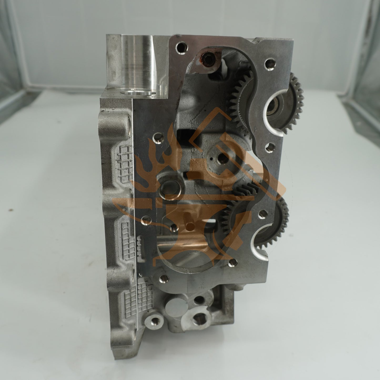 ENGINE CYLINDER HEAD