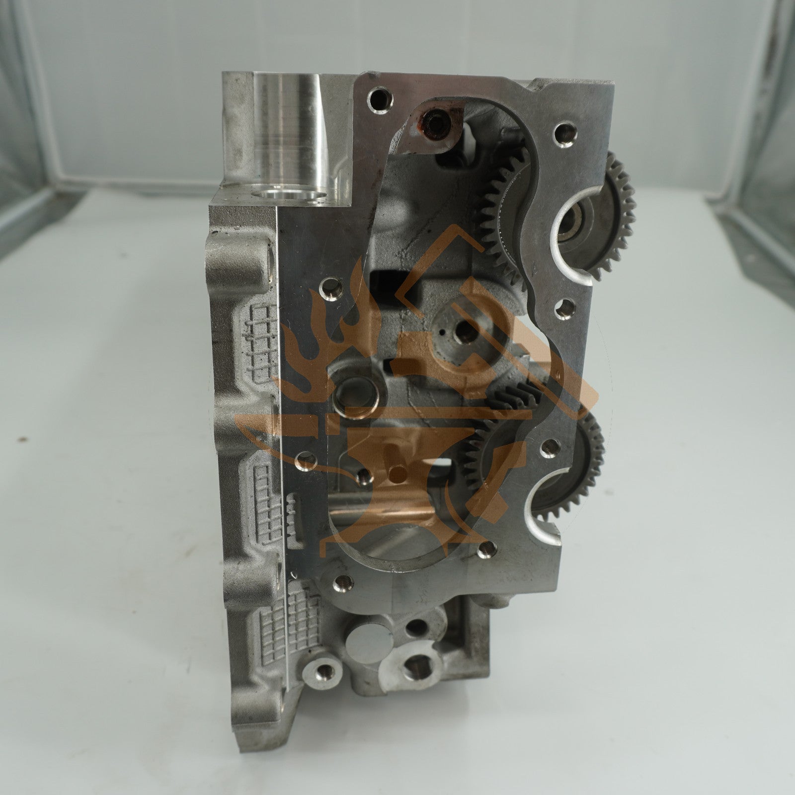 ENGINE CYLINDER HEAD