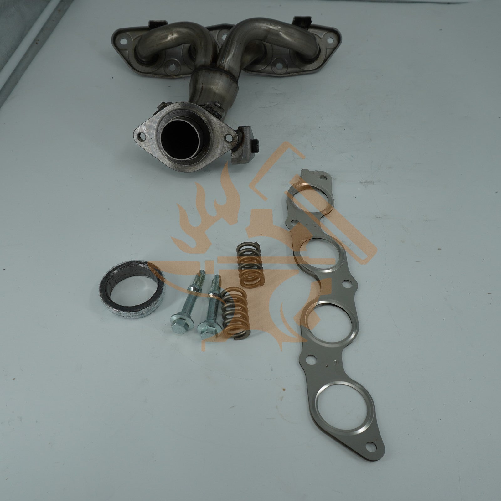 Exhaust Manifold 674-803 17141-21060 for Toyota Echo Scion xA xB 2000-2006