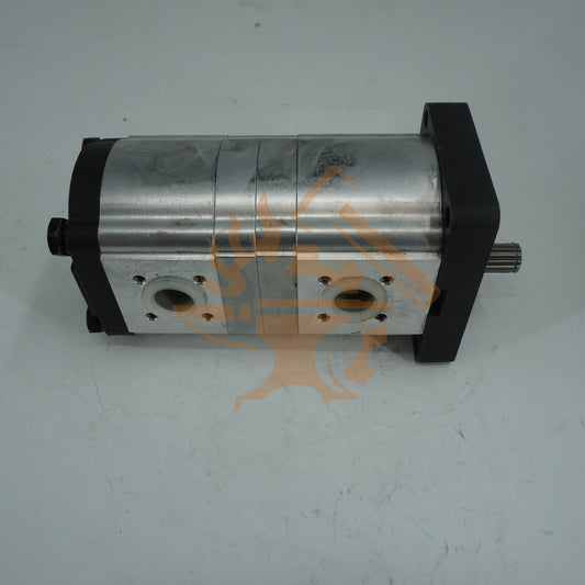 Tandem Hydraulic Pump 35592-82200 35592-82201 35592-82202 for Kubota M7030DT