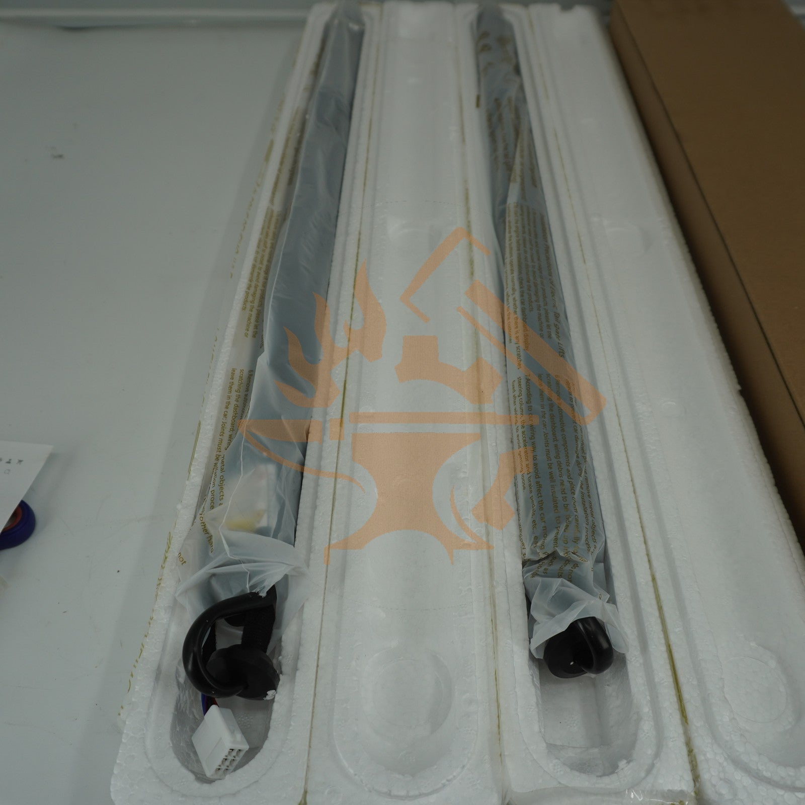 2PC LH & RH TAILGATE LIFTER