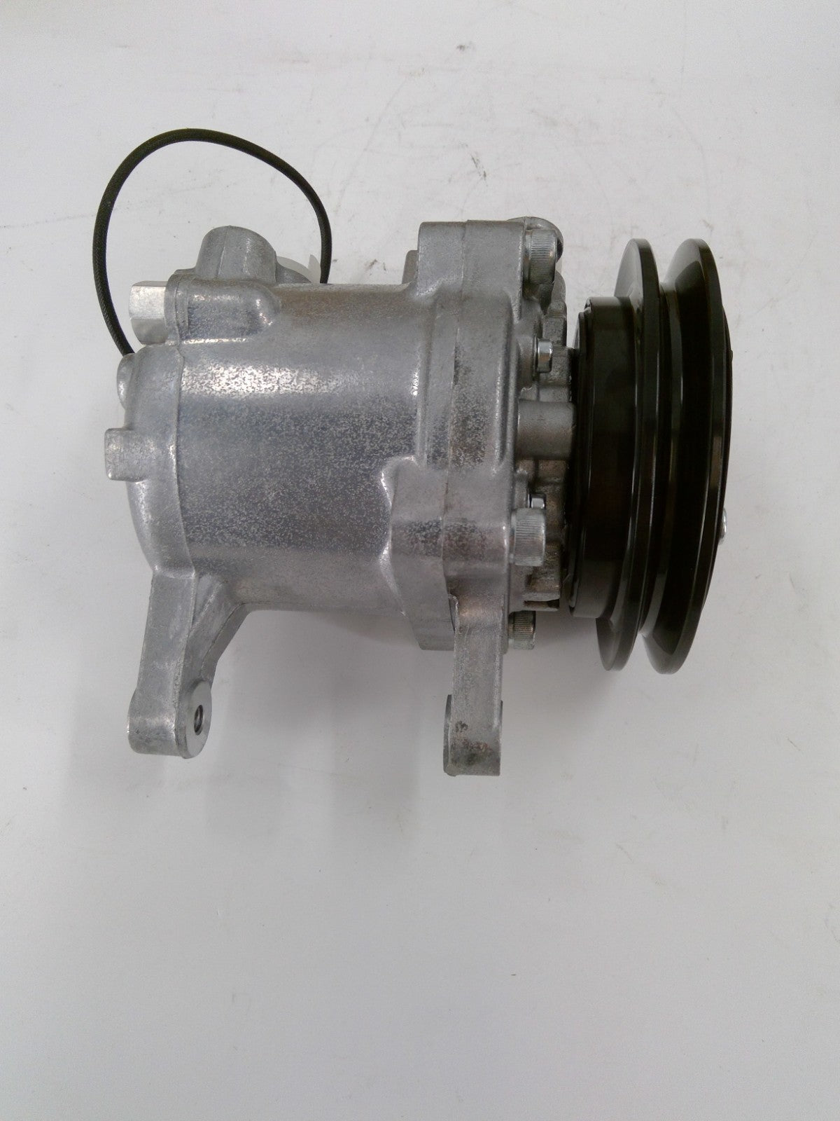A/C Compressor RD451-93900, 3C581-50060 For Kubota SVL75C SVL95 U55 SSV65C