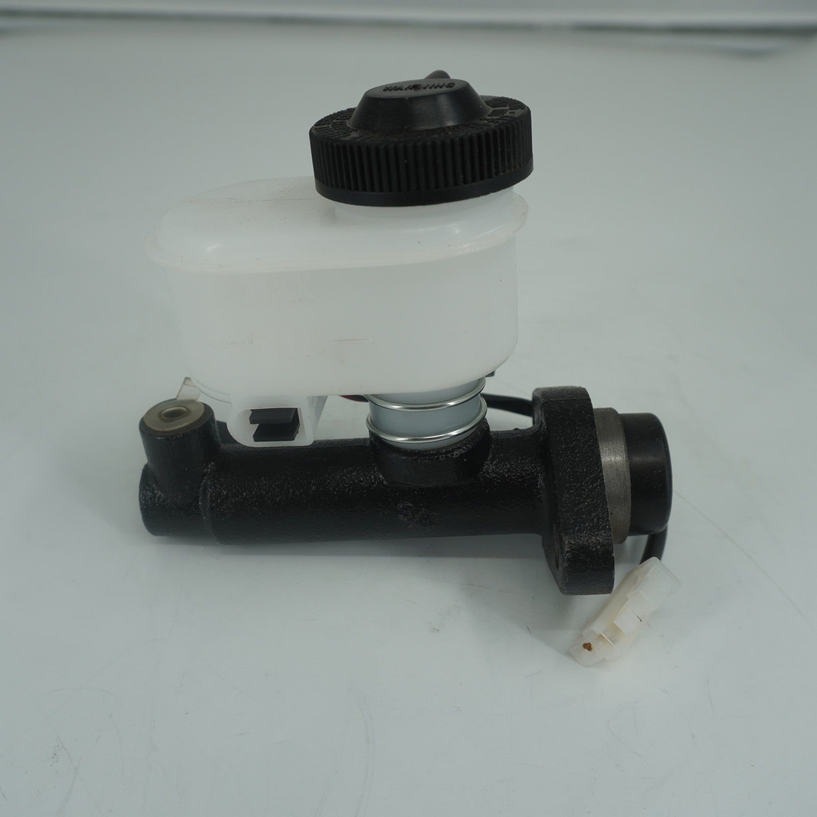 Brake Master Cylinder 93146-12500 for Mitsubishi CAT FGC15KAF81C FGC18KAF81C
