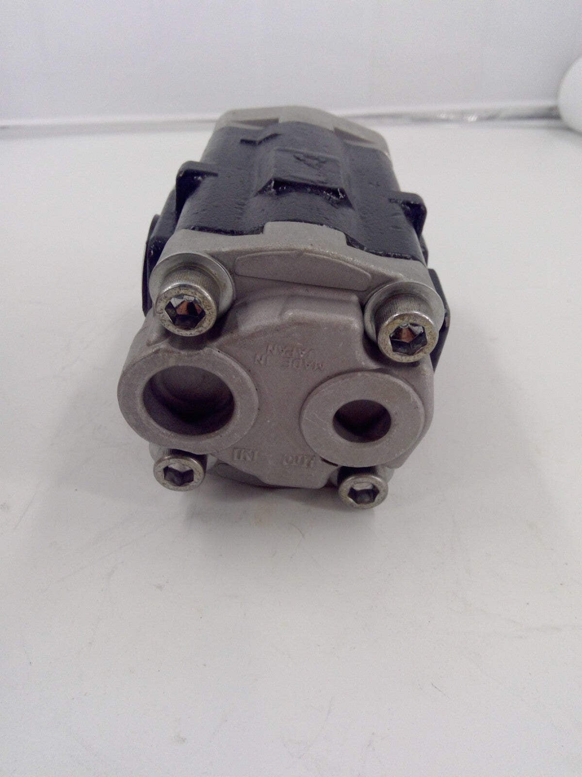 Kubota Hydraulic Pump 3C081-82203 3C081-82200 3C081-82202 for M7060 M8540