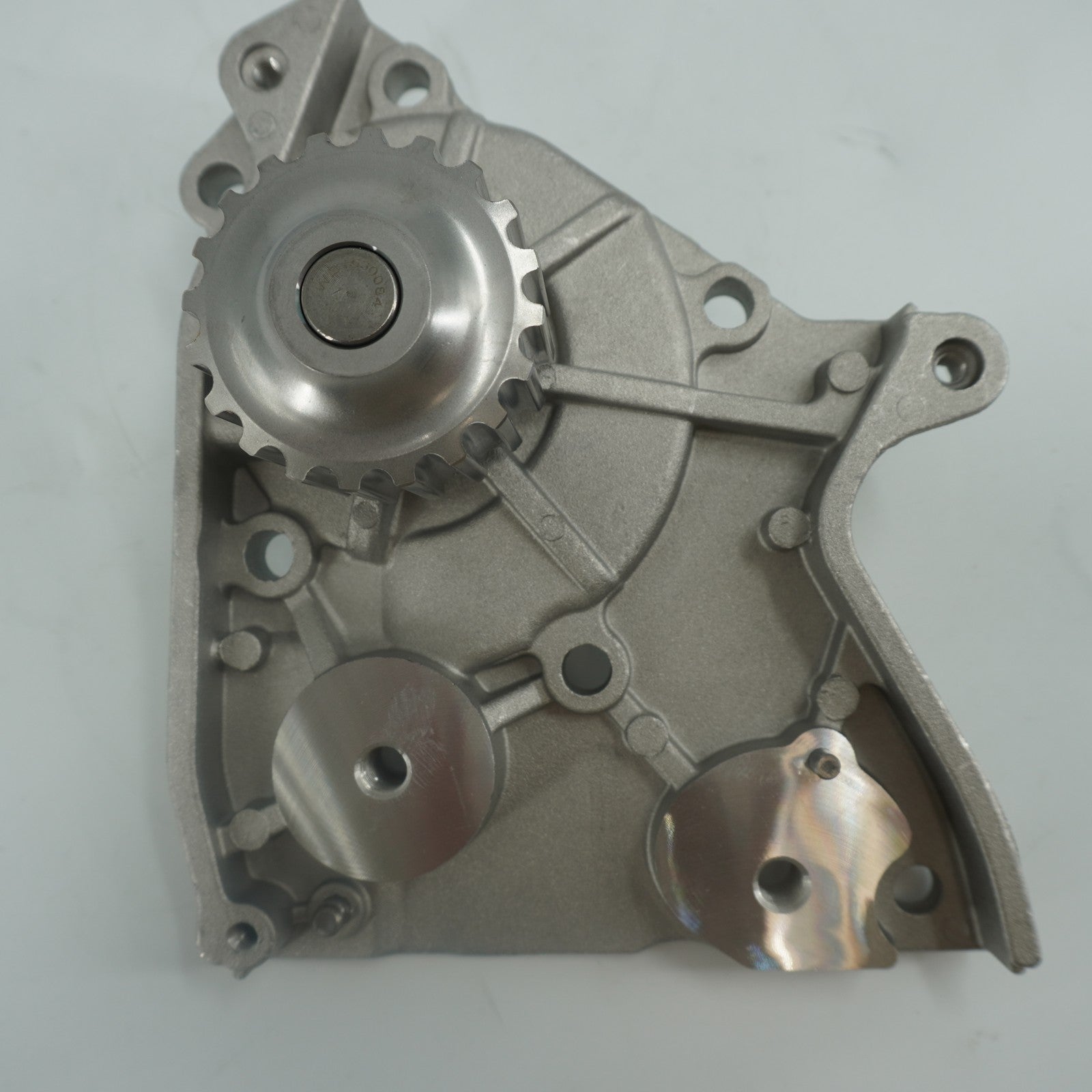 Water Pump 2078488 2028644 9015798-01 Mazda F2 Hyster S30FT S35FT S40FT S50FT