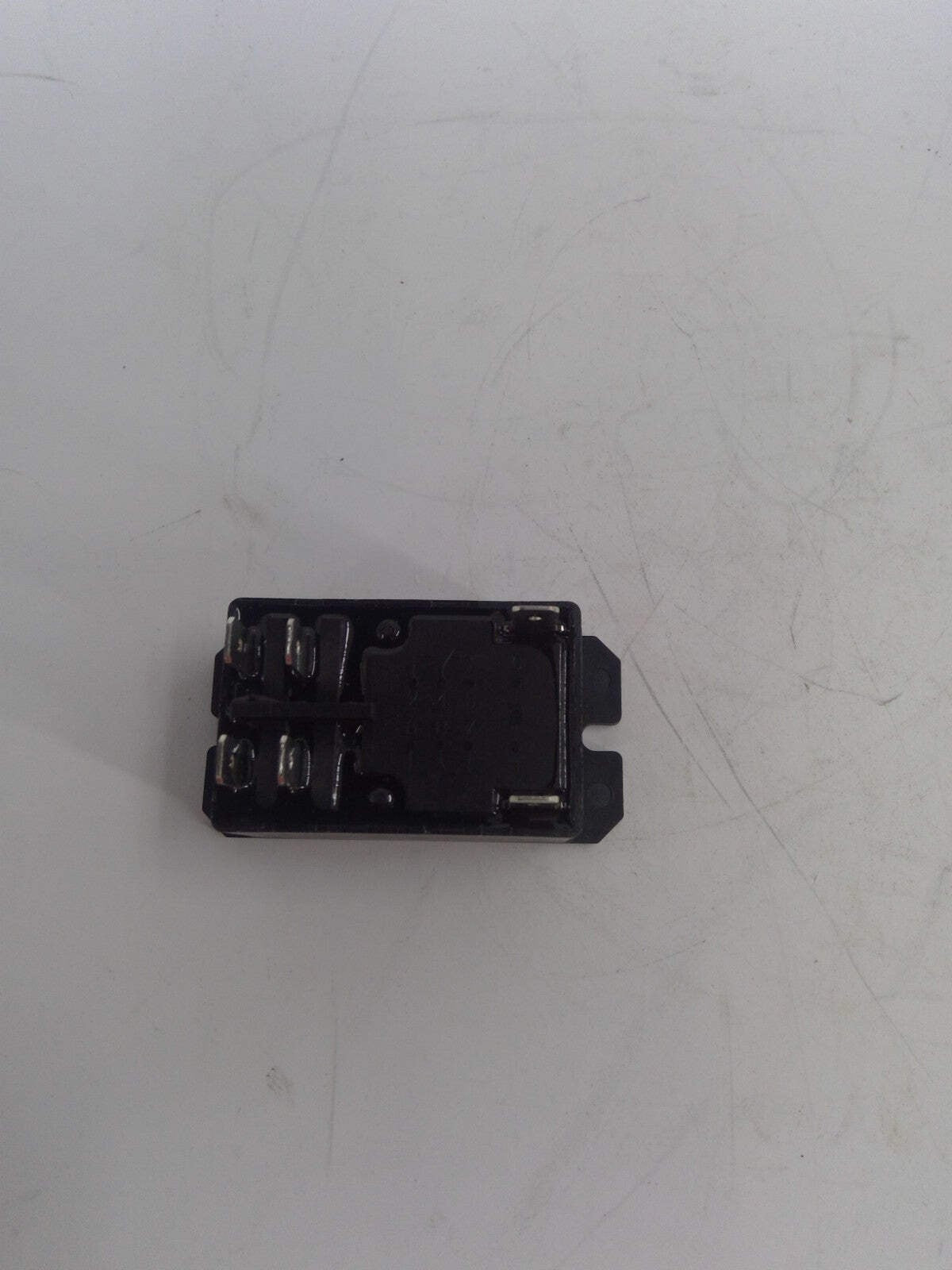 Relay 86521256 for New Holland LS170 LS180 LS190 LX465 LX485 LX565 LX665 LX865