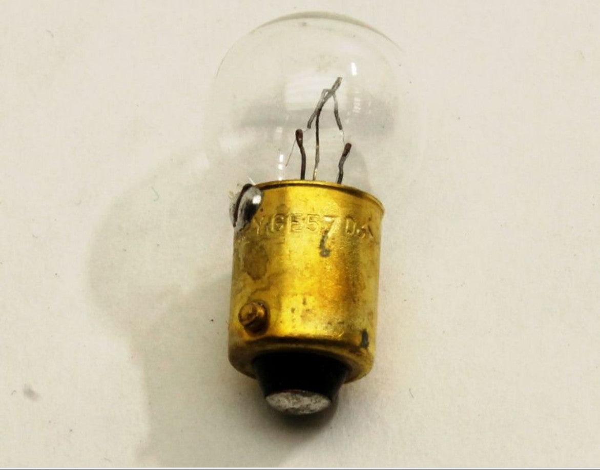 SIDE LIGHT BULB ASSY 14V GENIE OEM ORG 65231GT