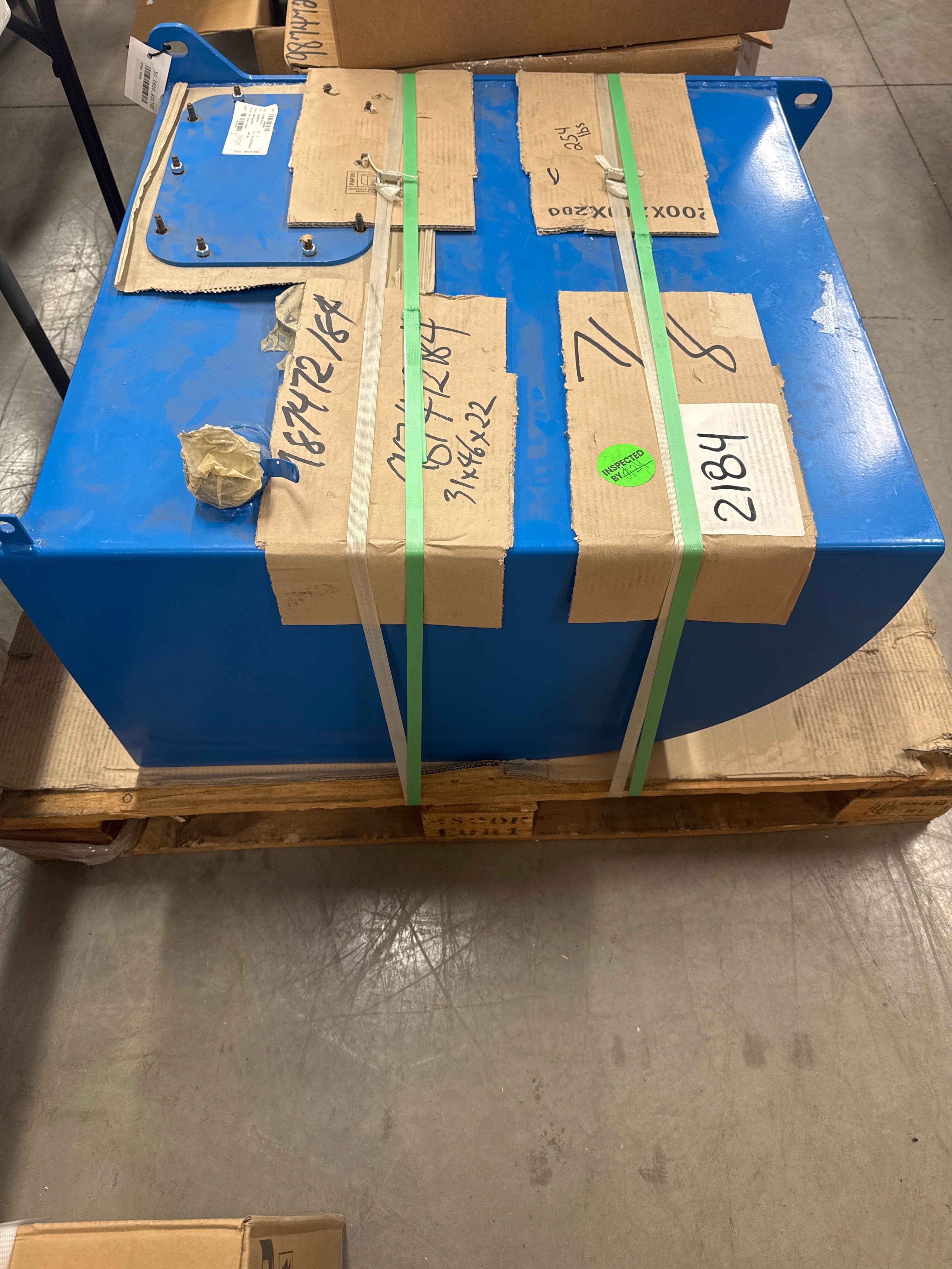 FUEL TANK