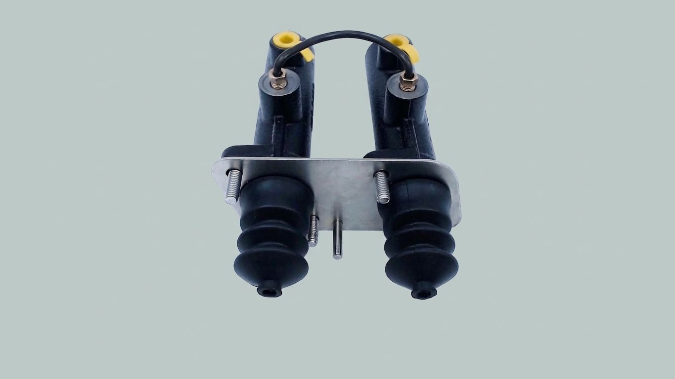 BRAKE MASTER CYLINDER