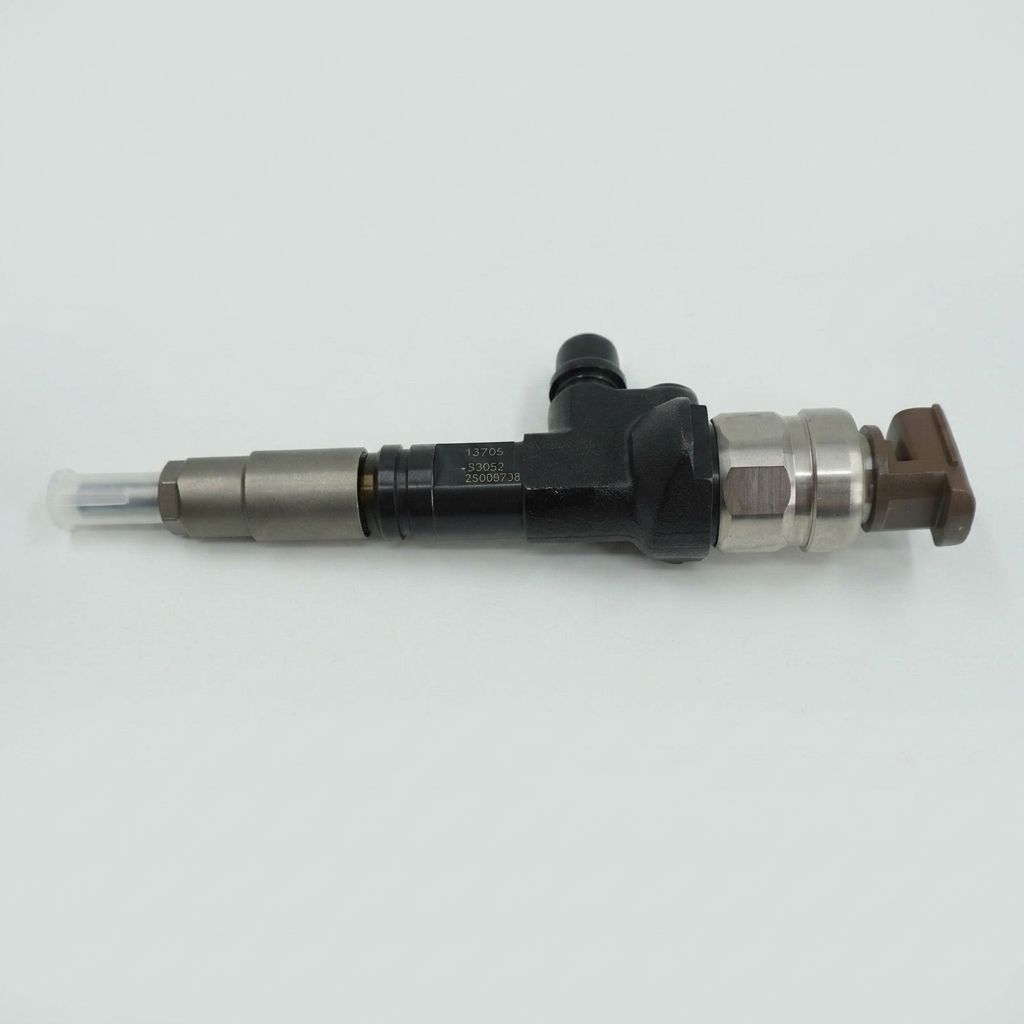 FUEL INJECTOR