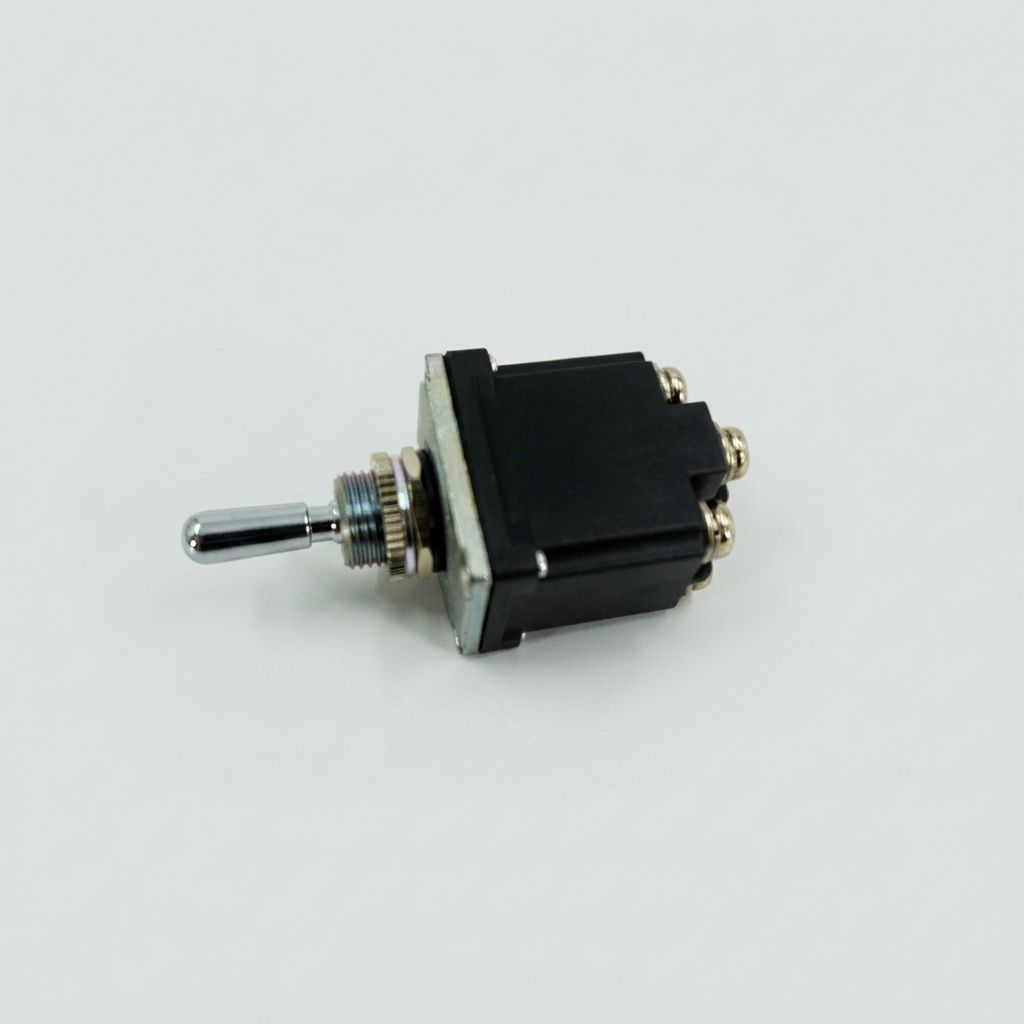 SINGLE POLE DOUBLE THROW 3 POSITION TOGGLE SWITCH