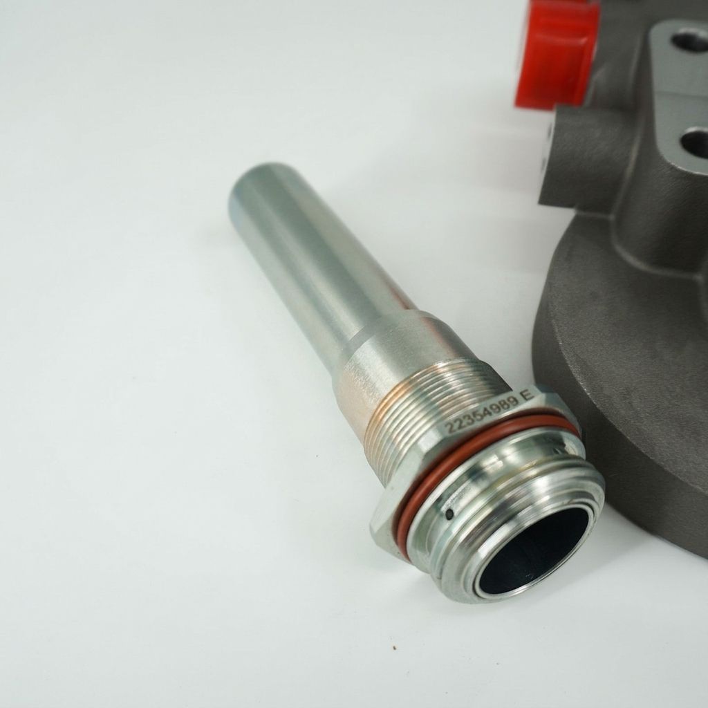 COMBINATION VALVE ASSEMBLY